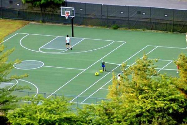 Basketball-Court